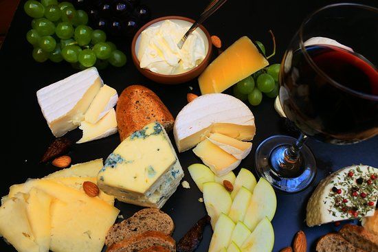 La Comedie Restaurant Art Cafe